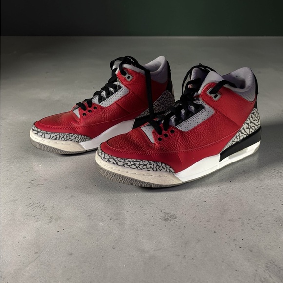 Air Jordan 3 Retro SE Unite CHI 7.5